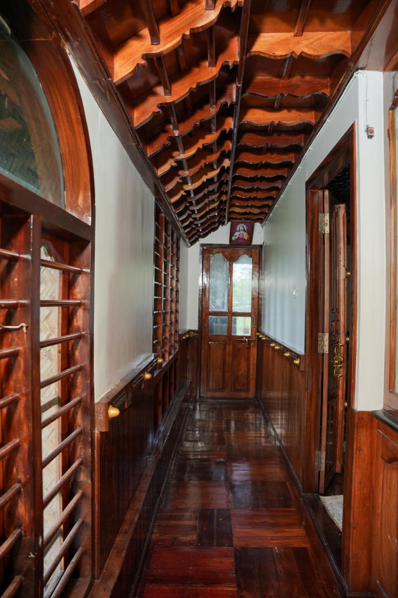 쿠마라콤 Rajahamsam Houseboat 빌라 외부 사진